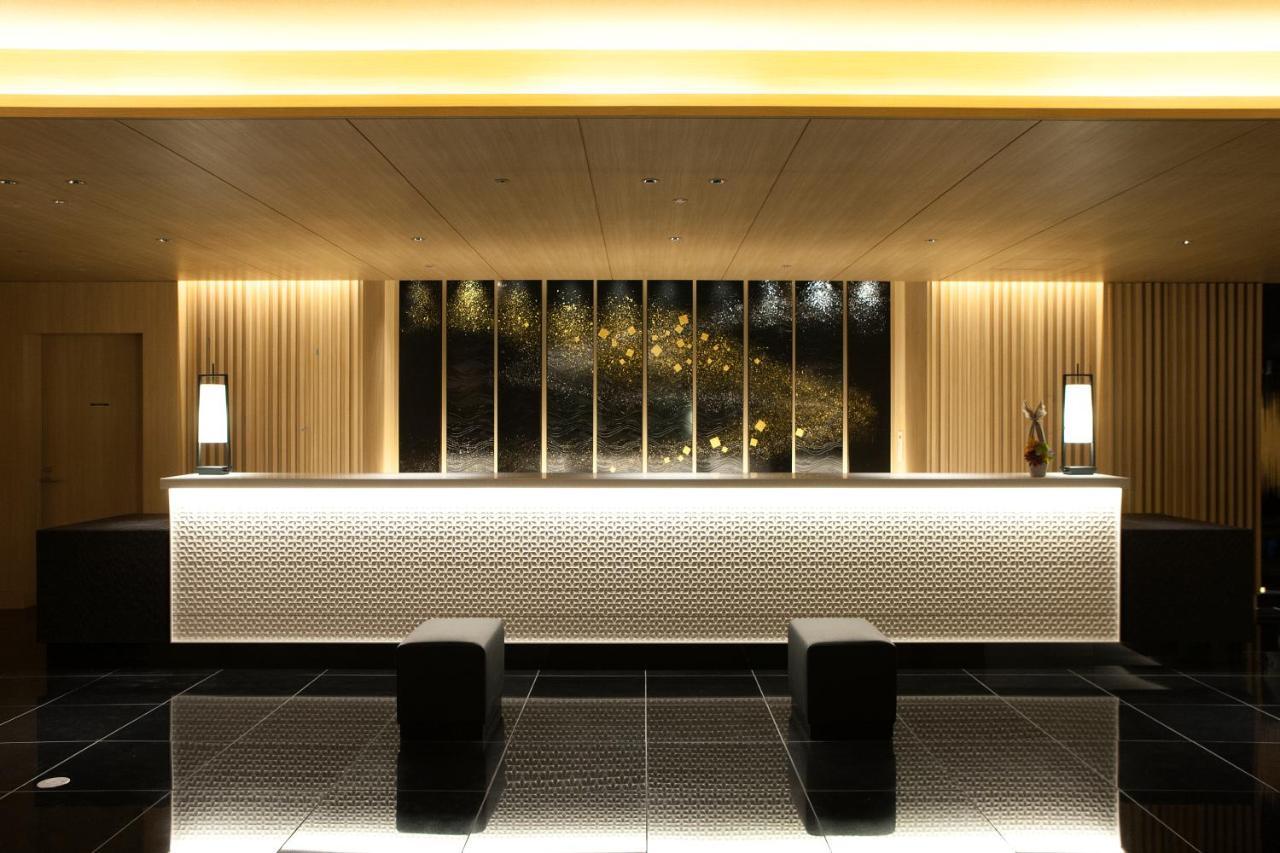 Kanazawa Tokyu Hotel Екстер'єр фото Reception desk at the hotel