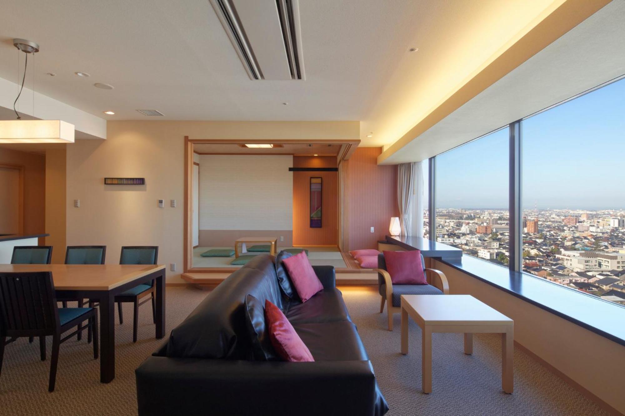 Kanazawa Tokyu Hotel Екстер'єр фото A suite at the hotel