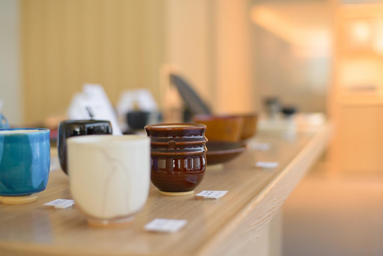 Kanazawa Tokyu Hotel Екстер'єр фото A small collection of the many objects that can be used for a game of goban
